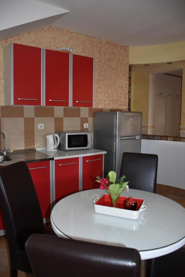 Apartments Scepanovic Tivat Exterior foto