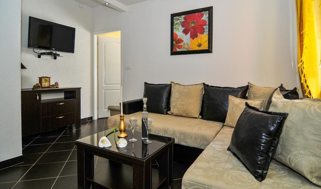 Apartments Scepanovic Tivat Exterior foto