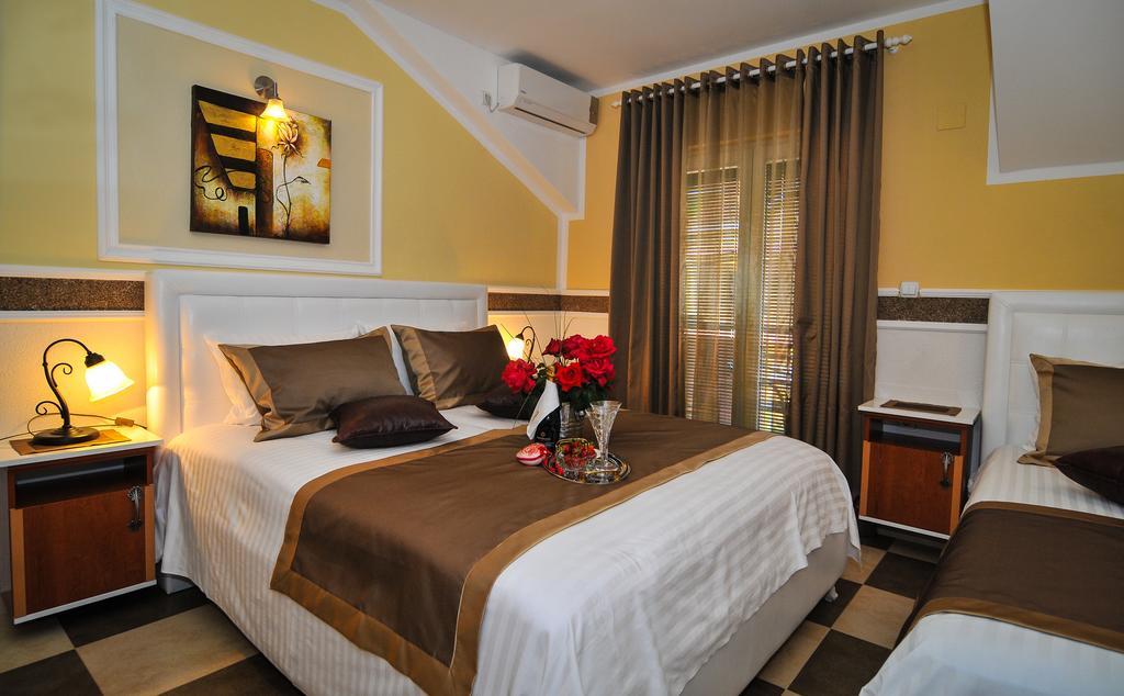 Apartments Scepanovic Tivat Exterior foto