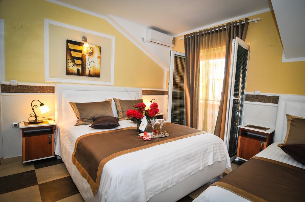 Apartments Scepanovic Tivat Exterior foto