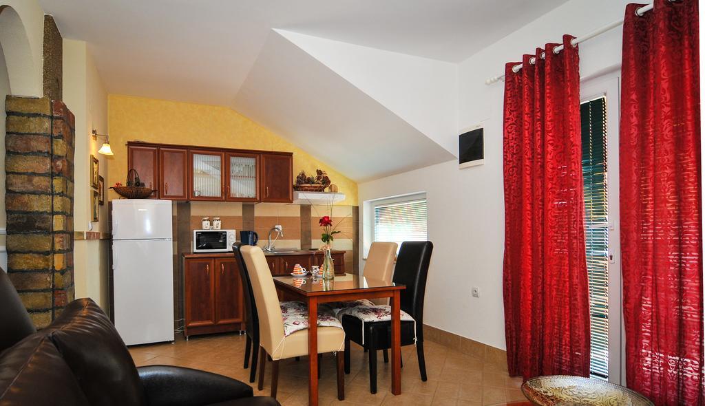 Apartments Scepanovic Tivat Exterior foto